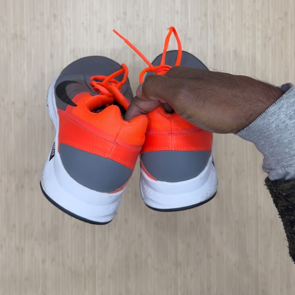 Nike Air Relentless - size 12.5 - Picture 5 of 6